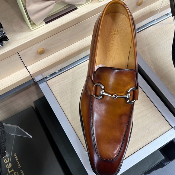 Carrucci Cross Strap Leather Stylish Dress Loafer In Cognac main image 0